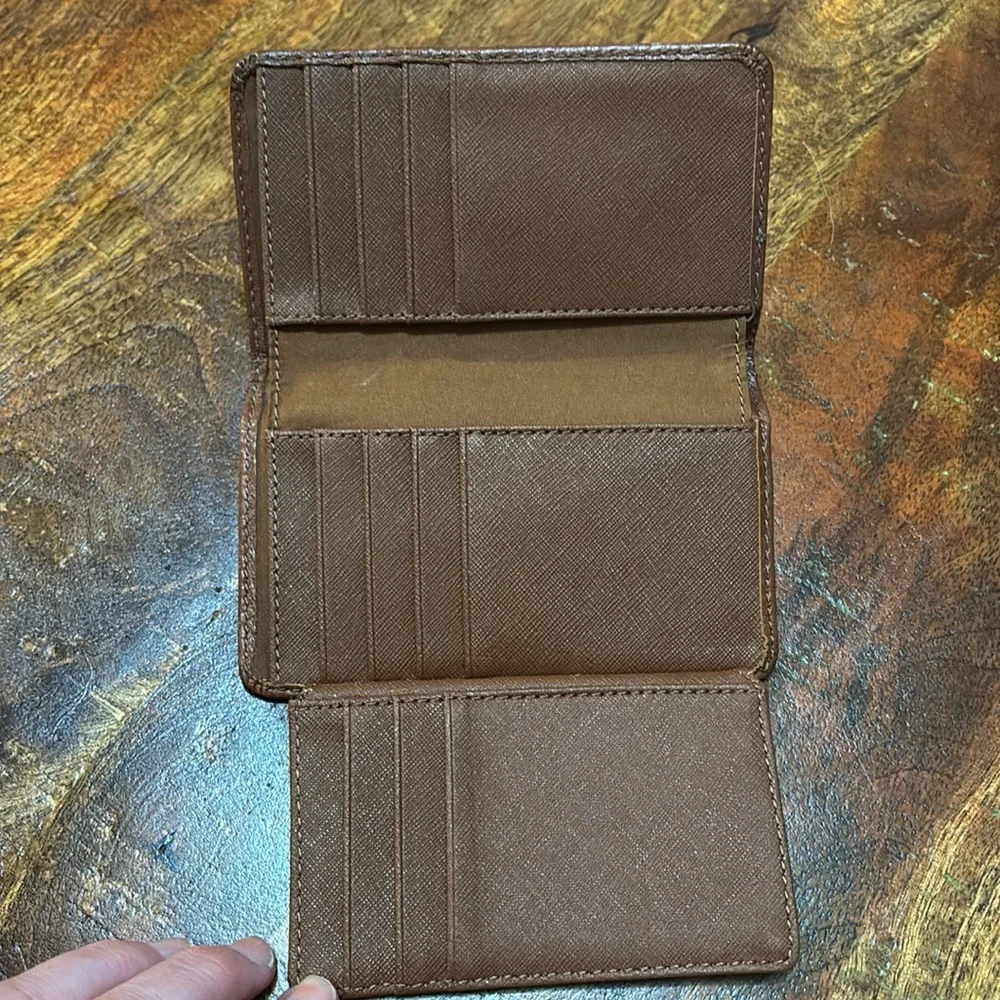 FOSSIL Madison Multifunction Wallet - Picture 6 of 8
